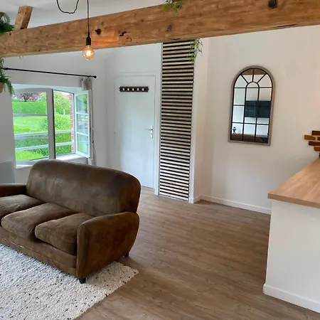 Urban Loft & Country Vibes 아파트